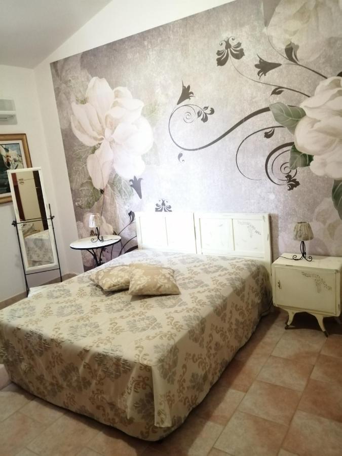 Residenza Agrituristica Santa Lucia Con Piscina
